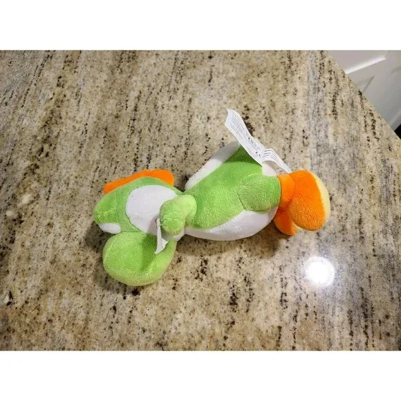 Nintendo Super Mario Bros. 8" YOSHI Plush Stuffed Animal Toy 2019 - Picture 4 of 12